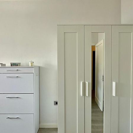 Hostiguest Coliving Leon Y Castillo ลาสปัลมาส เด กรานคานาเรีย ภายนอก รูปภาพ