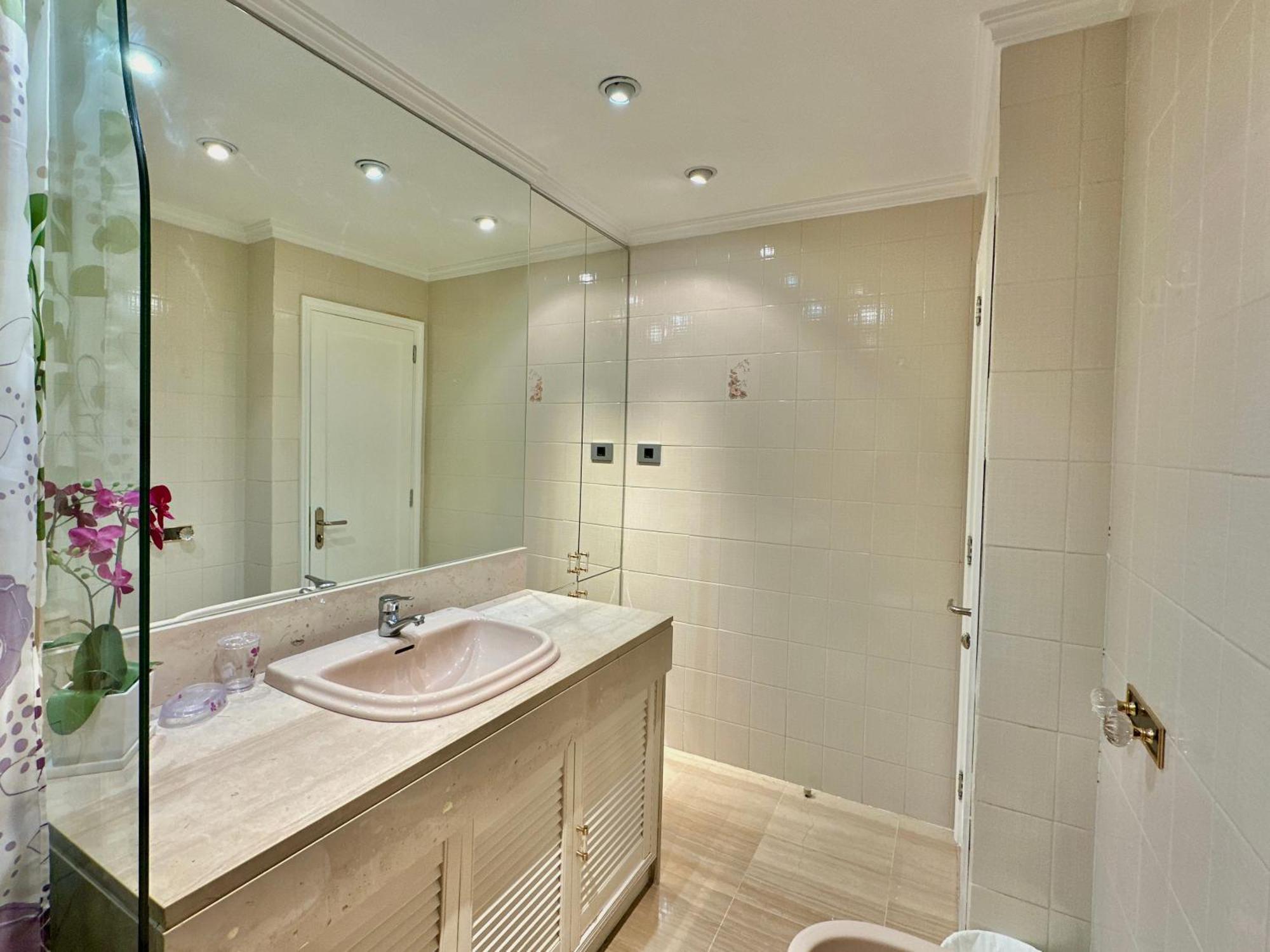 Hostiguest Coliving Leon Y Castillo ลาสปัลมาส เด กรานคานาเรีย ภายนอก รูปภาพ