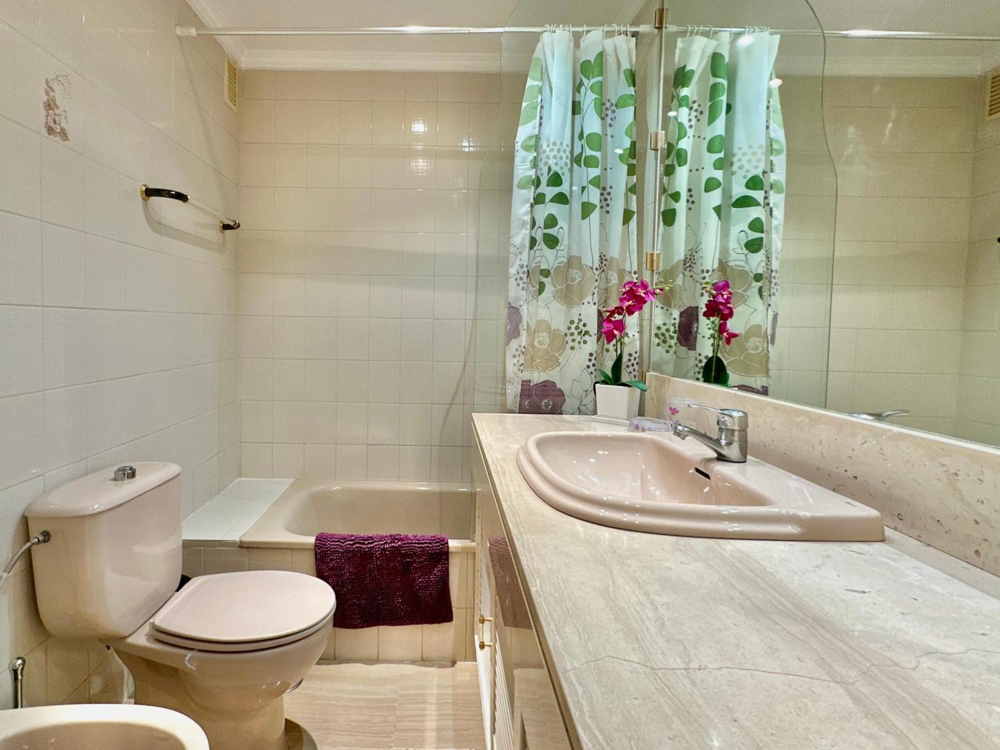 Hostiguest Coliving Leon Y Castillo ลาสปัลมาส เด กรานคานาเรีย ภายนอก รูปภาพ
